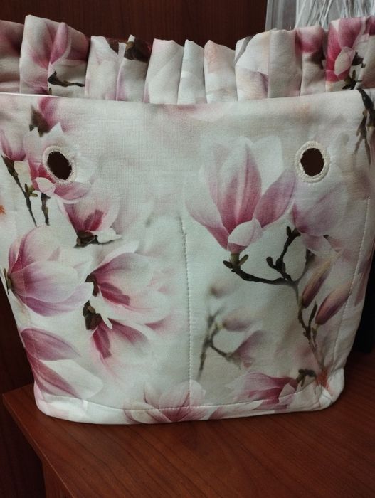 Organizer obag z falbanką+ kosmetyczka gratis