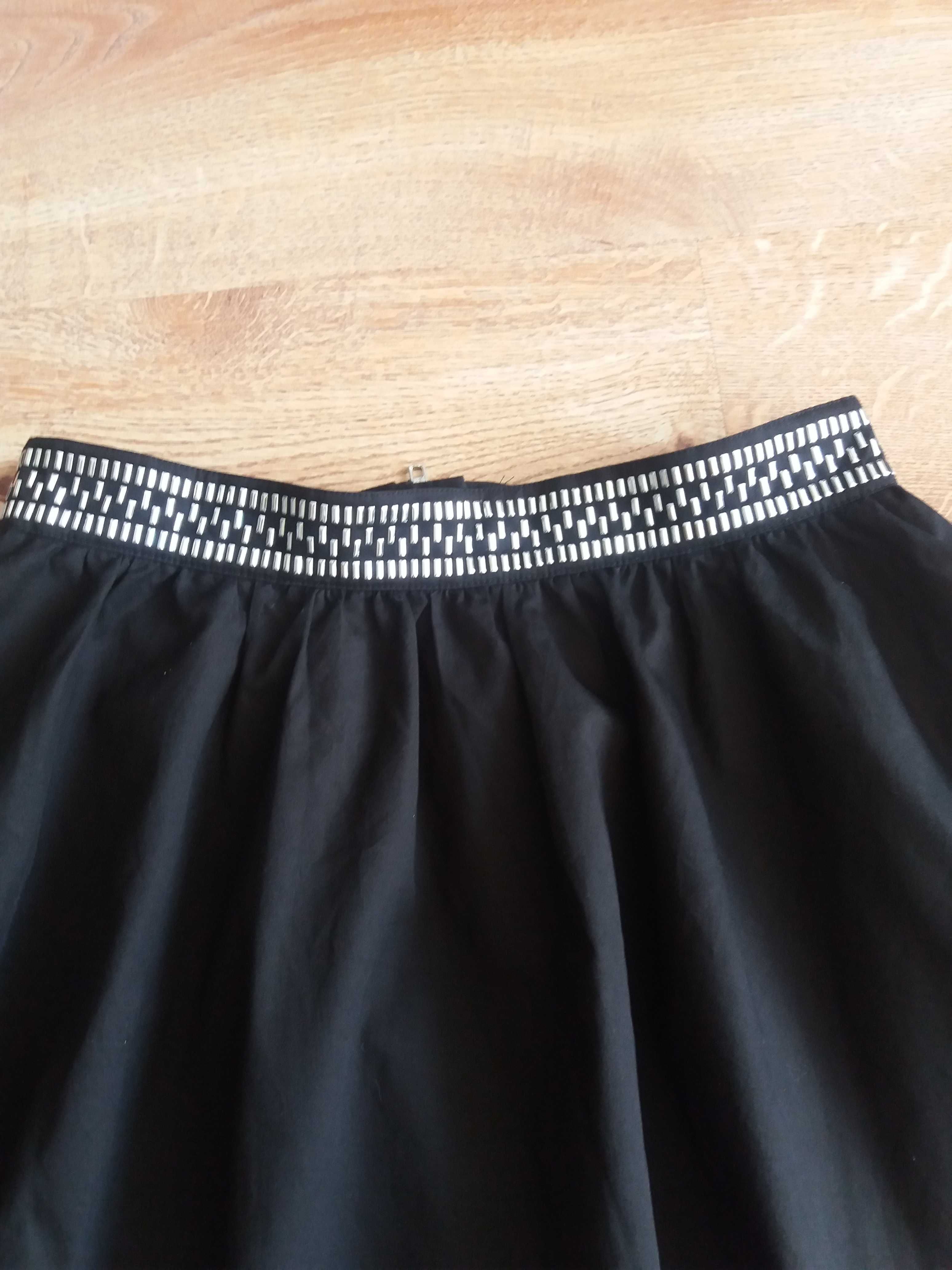 Rozkloszowna spódnica mini z kieszeniami H&M rozmiar 40