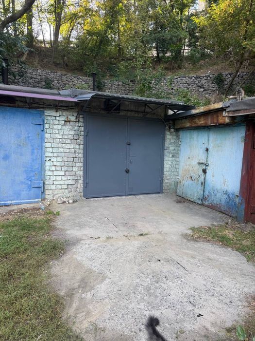 Здам гараж район зелене господарство