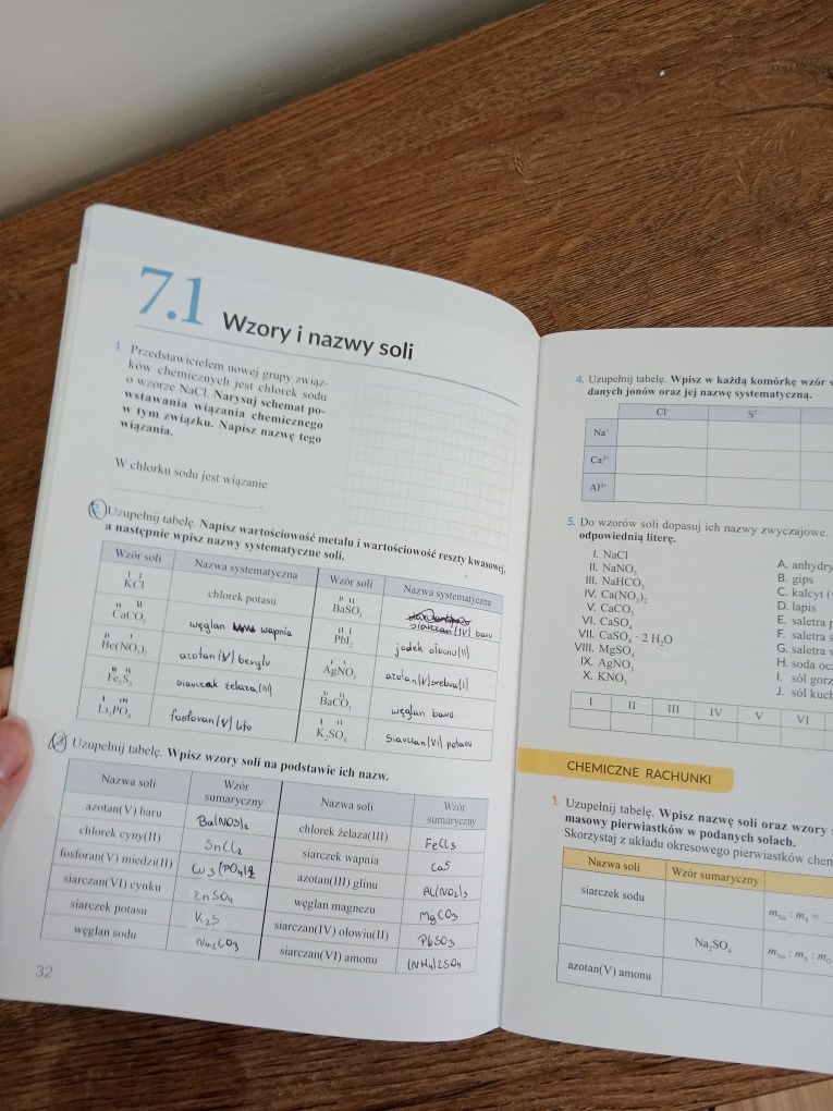 Świat chemii Chemia 8 zeszyt ćwiczeń