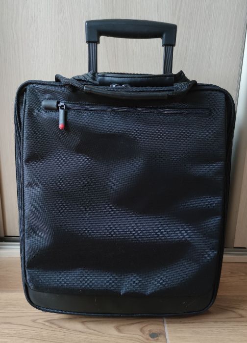 Walizka torba biznesowa Think Pad - stan idealny kółka, rączka  duża