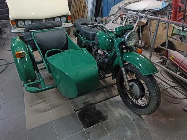 Motocykl Dniepr 11