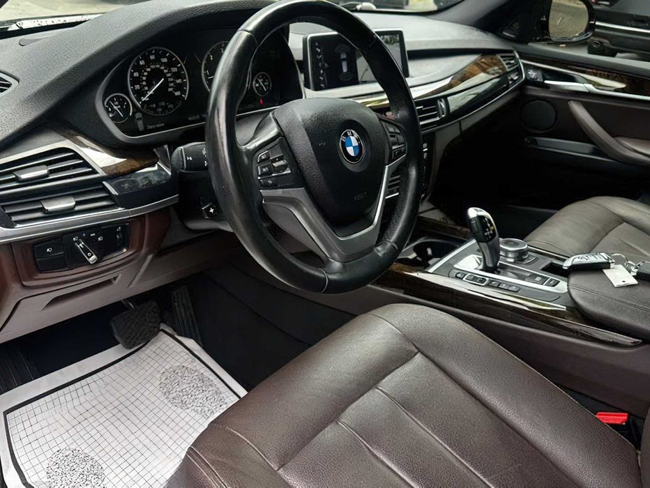 BMW X5 xDrive35D      2017