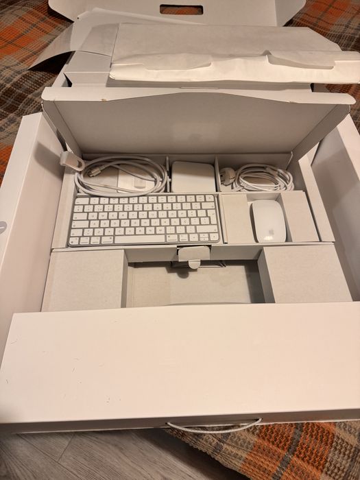Imac 24 m3 silver