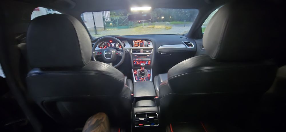 Audi a4 b8 avant 2.0 tdi CR 143 km Orginalny przebieg