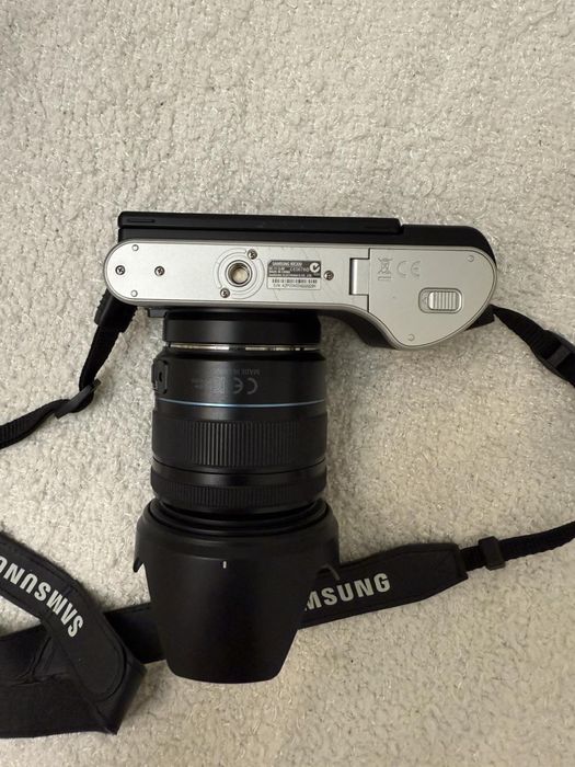 Samsung NX300 фотоапарат цифровий
