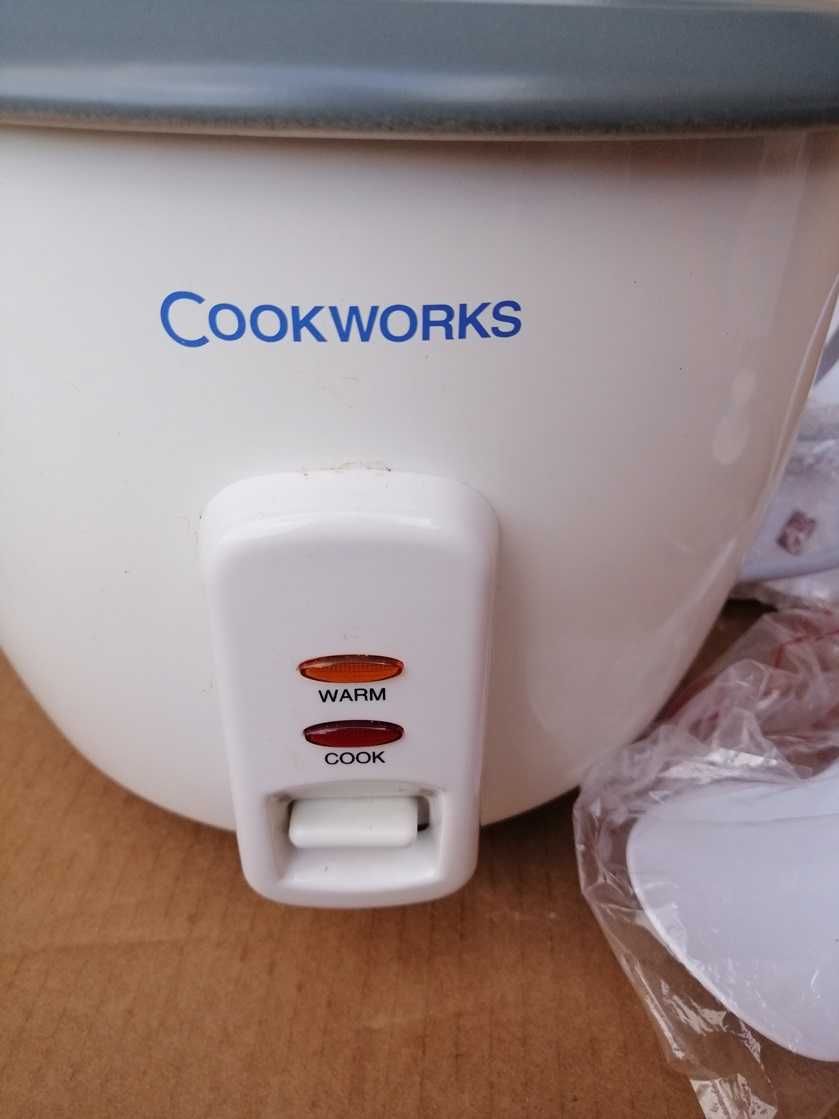 Garnek do gotowania ryżu / maszynka / ryżowar Cookworks 1,5 litra.