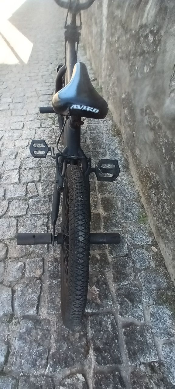 bmx avigo como nova