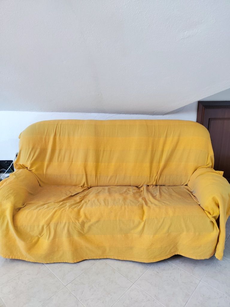 Sofá 3 lugares usado