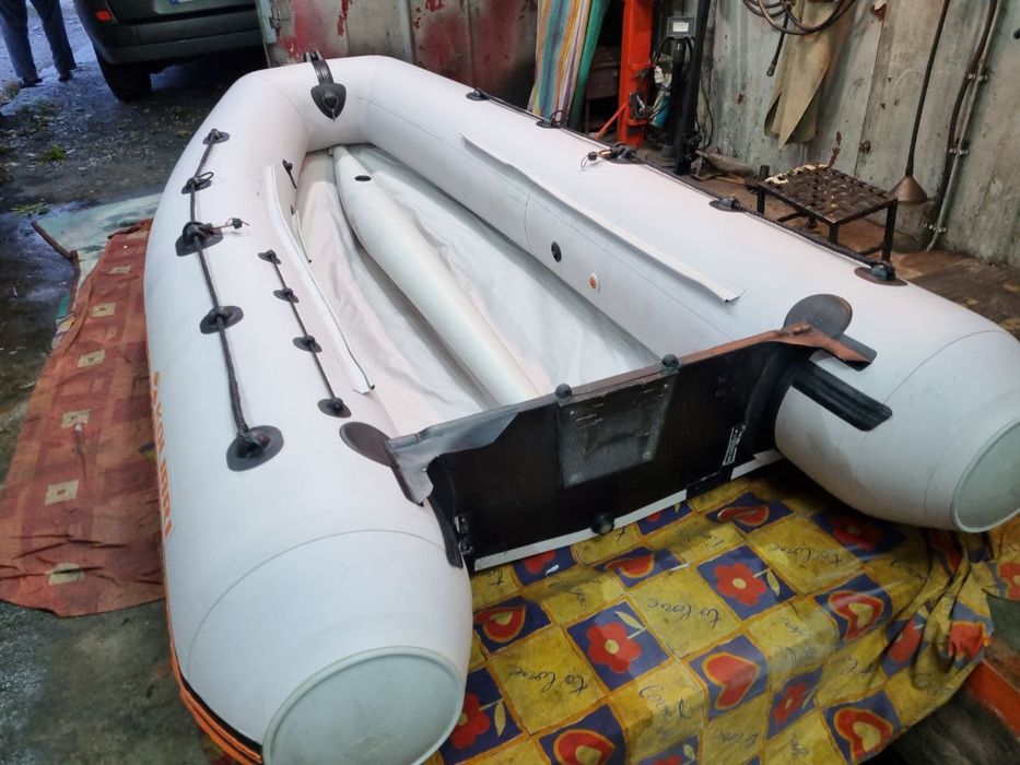 уЛодка Колибри КМ-300DL