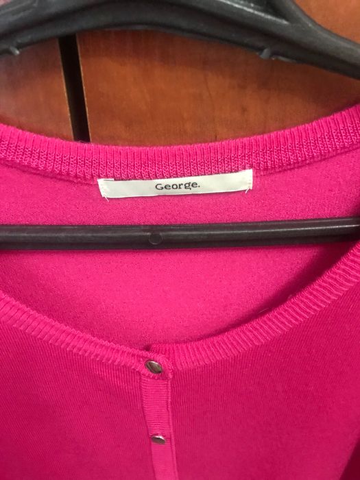 Продам малиновую кофту George