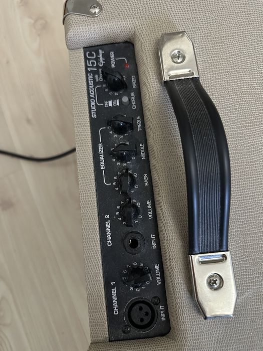 Продам комбопідсилювач,комбоусилитель ,комбик ,комбік epiphone 15w