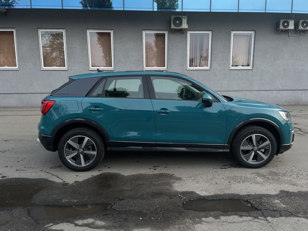 Audi Q2 E-trone EL з мінімальним пробігом