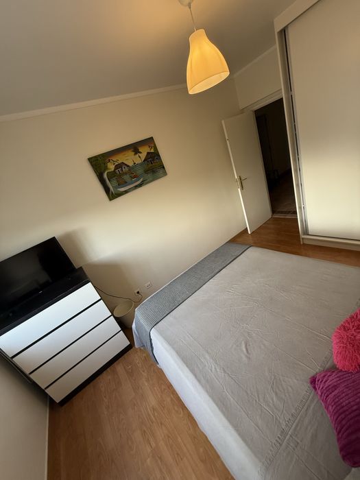 Quarto para casal em Odivelas a 600 m da estação