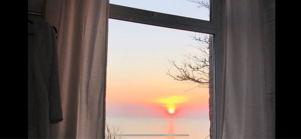 Студія з виглядом на море