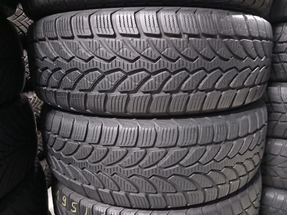Зимові Шини Бв 195/65 R15  BRIDGESTONE  Blizzak LM-32  Склад