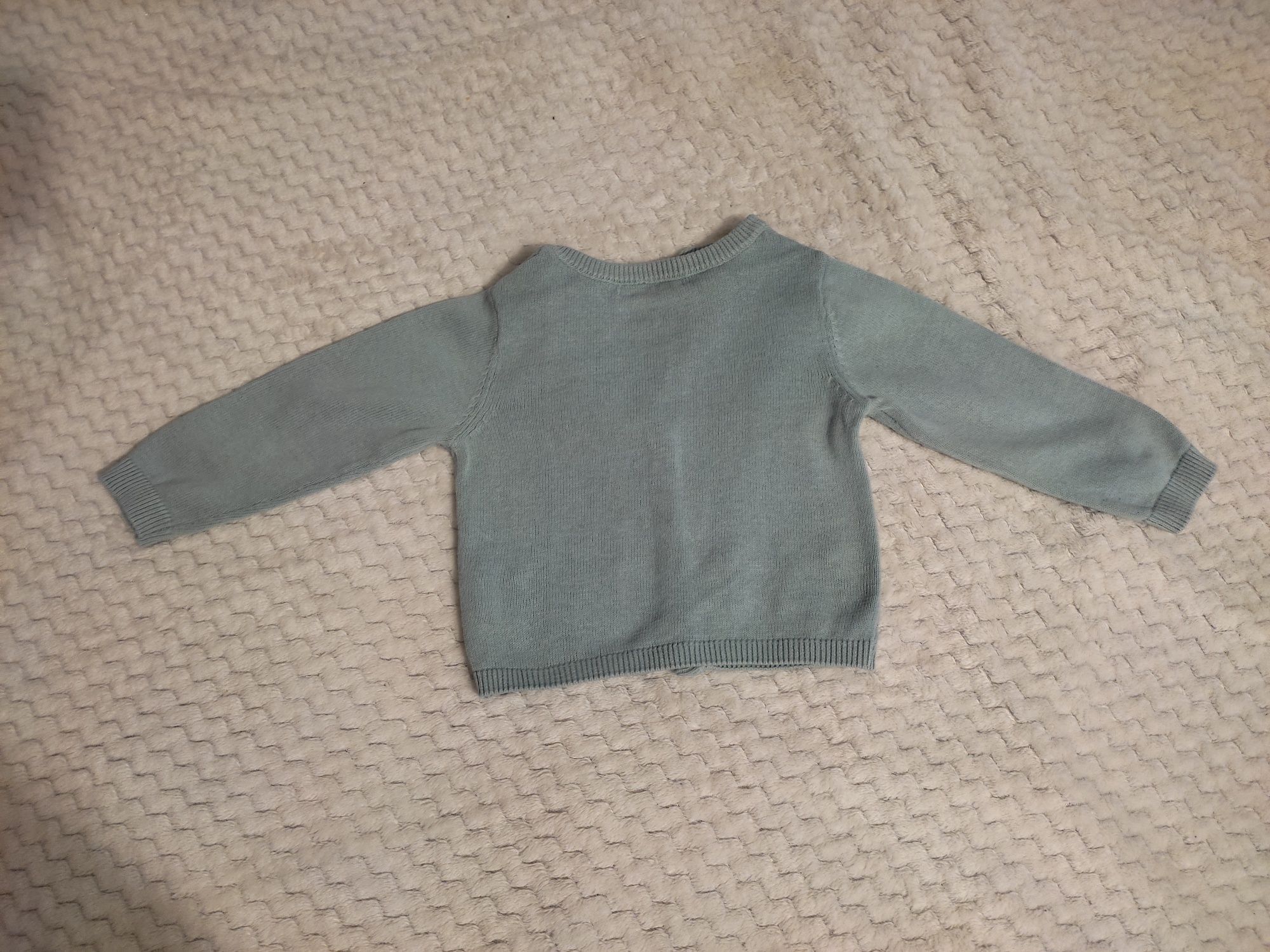 Sweter dla dziewczynki na guziki r. 68*