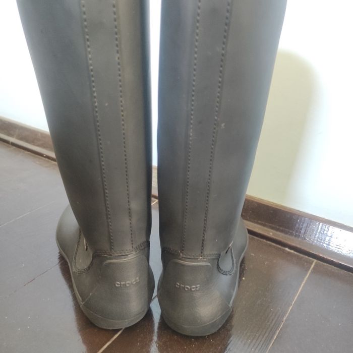 Жіночі чоботи Crocs