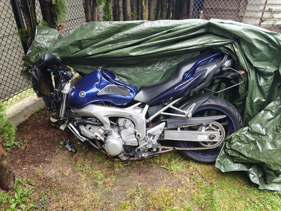Yamaha FZ6 fazer rama z dokumentami