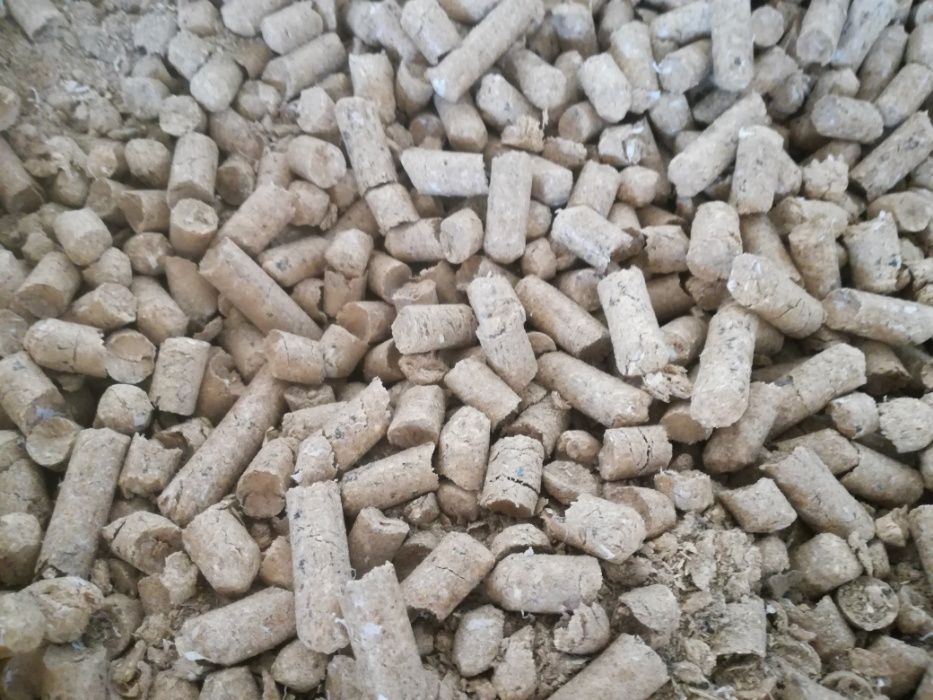 Pellet  8mm  popiół 0,9% kaloria 18,5 gJ