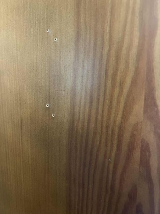 Słupki drewniane regały