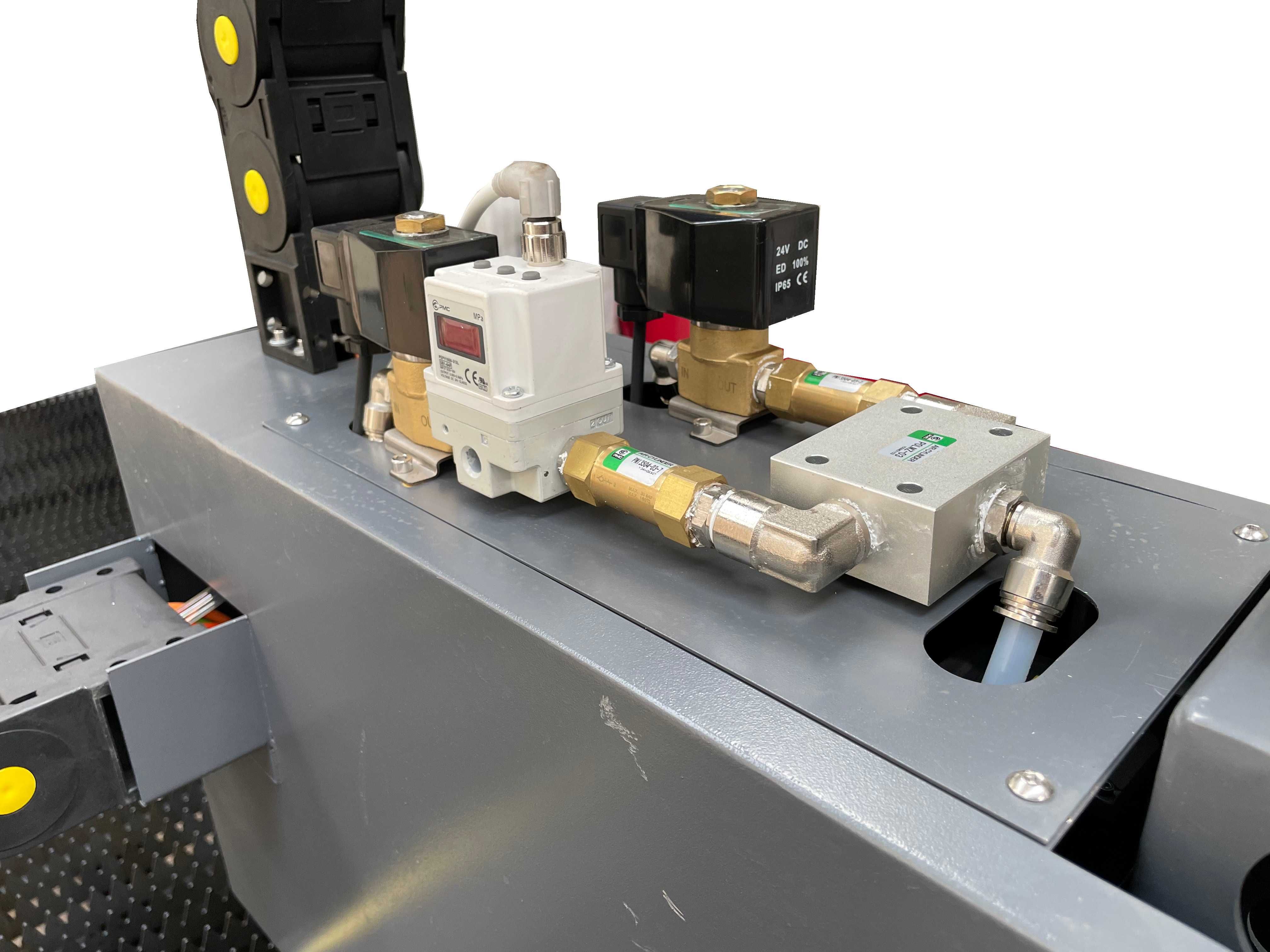 Ploter laserowy fiber laser wycinarka cnc fibrowa 150x300cm 1500W.