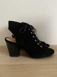 Buty na obcasie lasocki 37