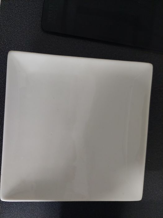 Conjunto pratos brancos