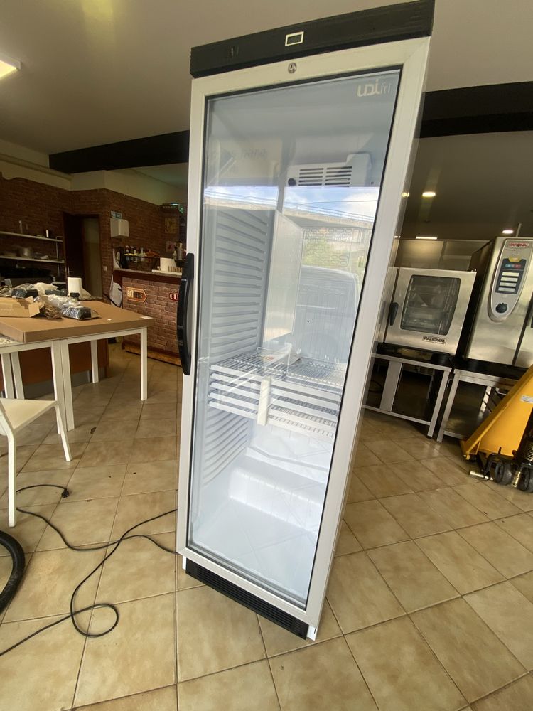 Armario refrigerado porta de vidro