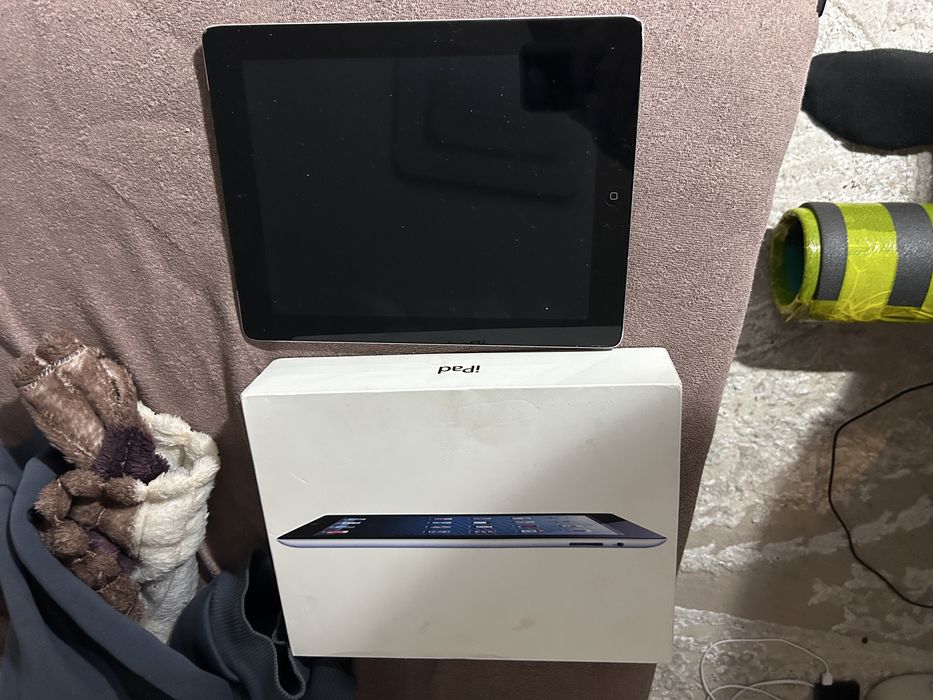 Apple iPad 4  A1460  64GB