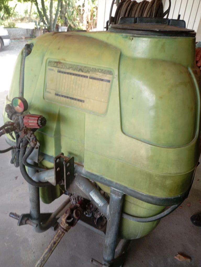 Pulverizador de turbina rocha de 400 litros