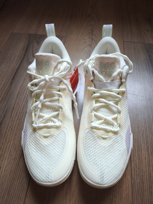 Баскетбольні кросівки Li ning shadow 6v2