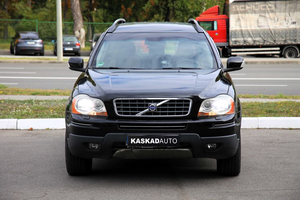 Продам Volvo XC90