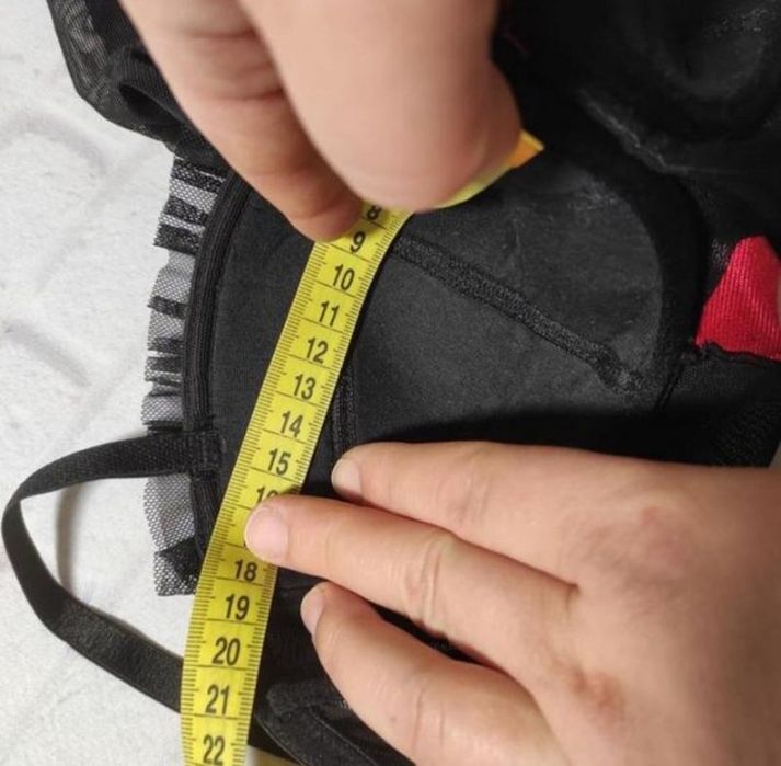 Нарядный секси пеньюар с трусиками и кружевом черный с красным