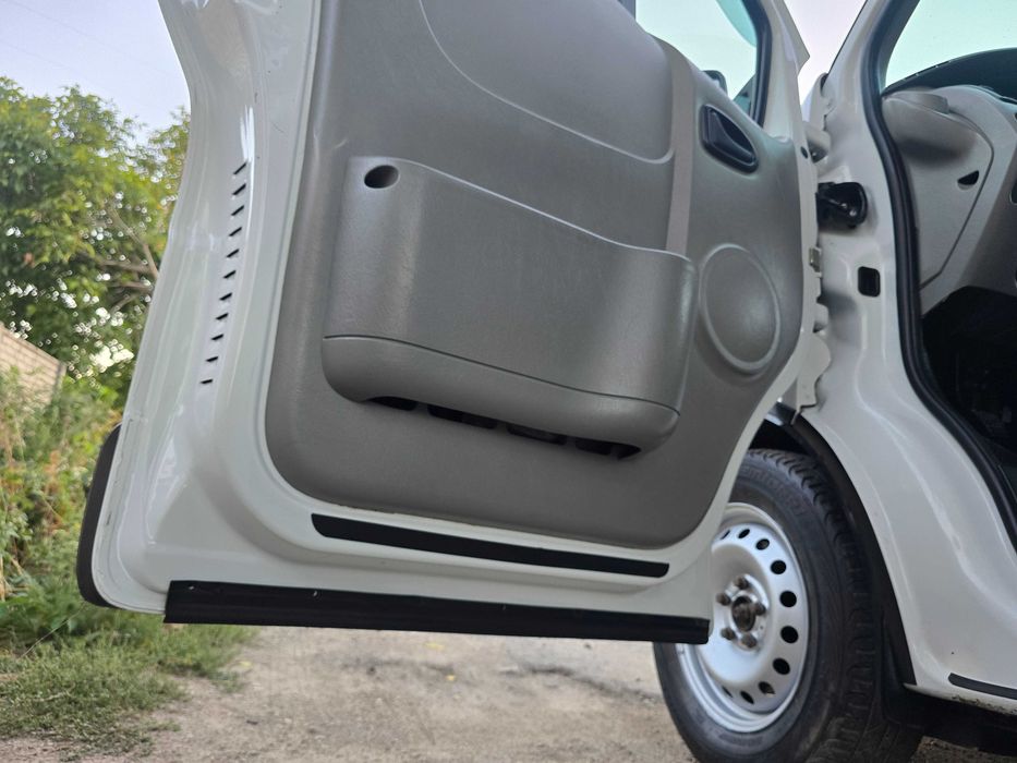 Nissan Primastar 1.9 dCi 9місць