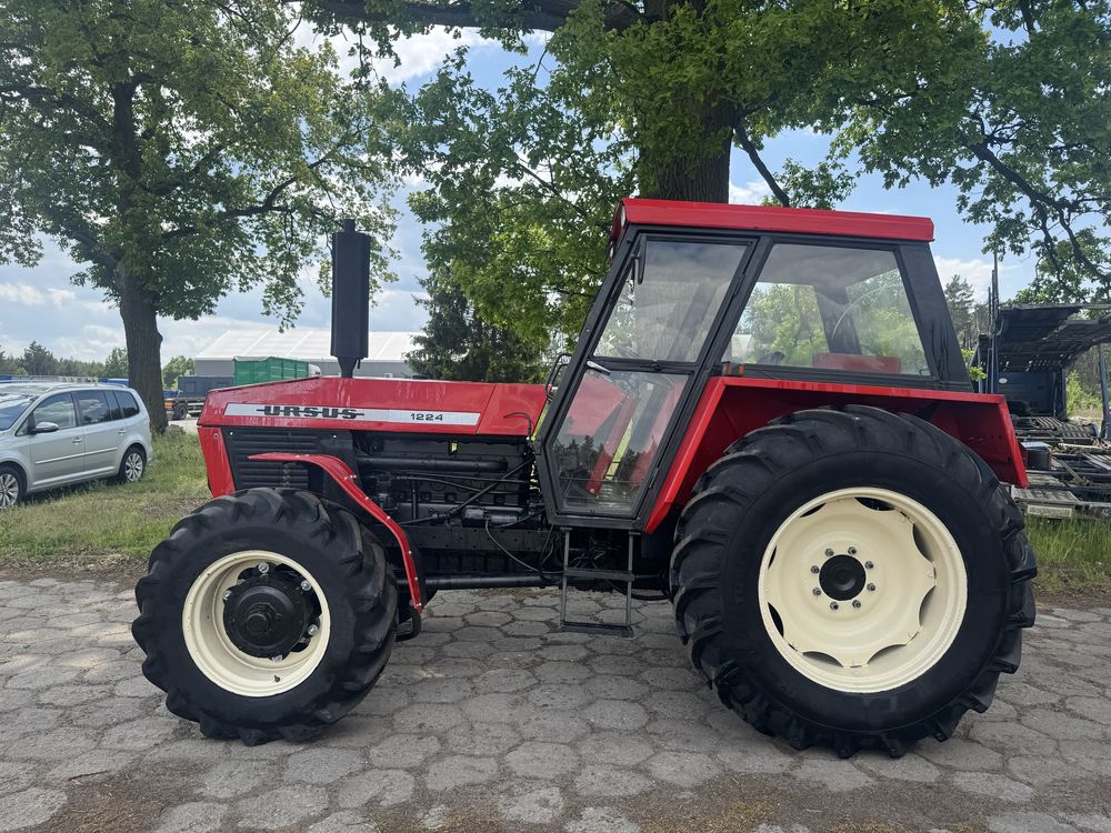 Ciagnik rolniczy Ursus 1224 moc 120 KM Stan b.dobry