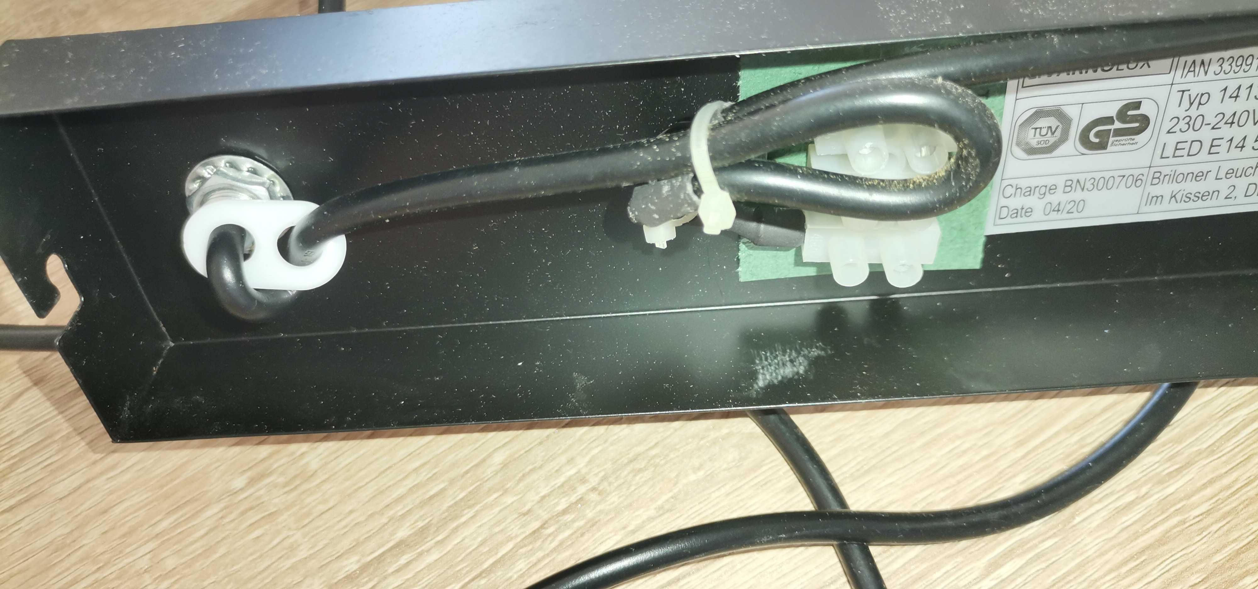 Candeeiro de tecto novo nunca usado