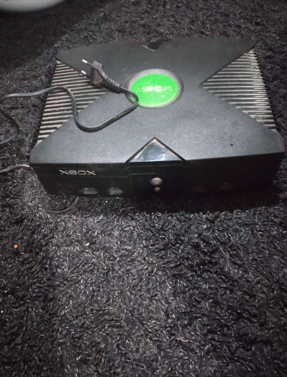 Vendo X-box.             .