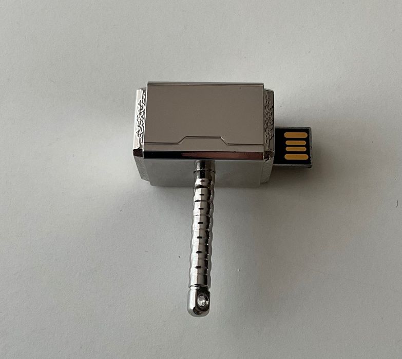 Pen drive 2gb Avengers Młot Thora
