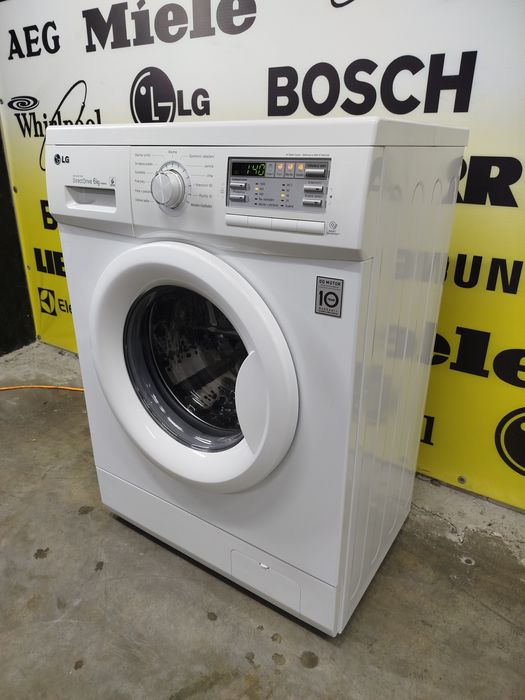 Пральна машина фірми LG, модель F60B8ND