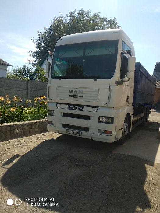 Грузовий автомобіль МАН 26.410