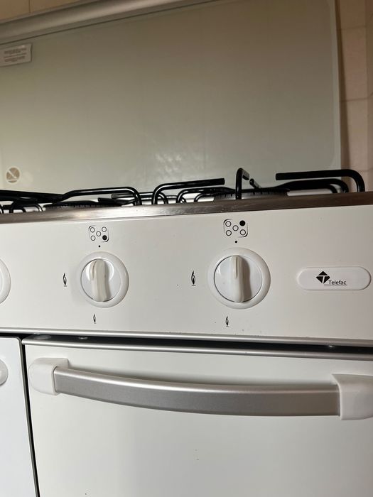 Fogão combinado com forno a gás