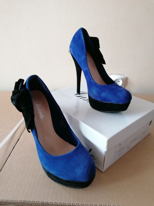 Buty damskie wysoki obcas.