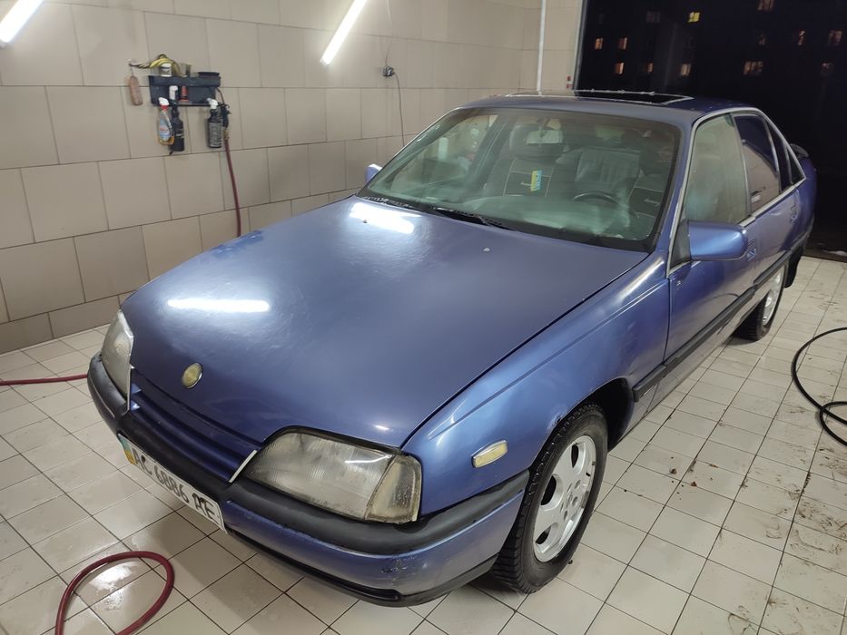 Opel Omega A 1.8