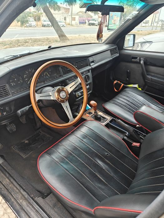 Mercedes B. 190D