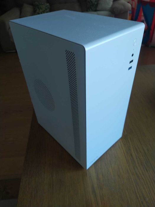 PC completo gaming Xeon, 32gb ddr4, 1gb SSD NVME,AMD RX 580 8gb+EXTRAS