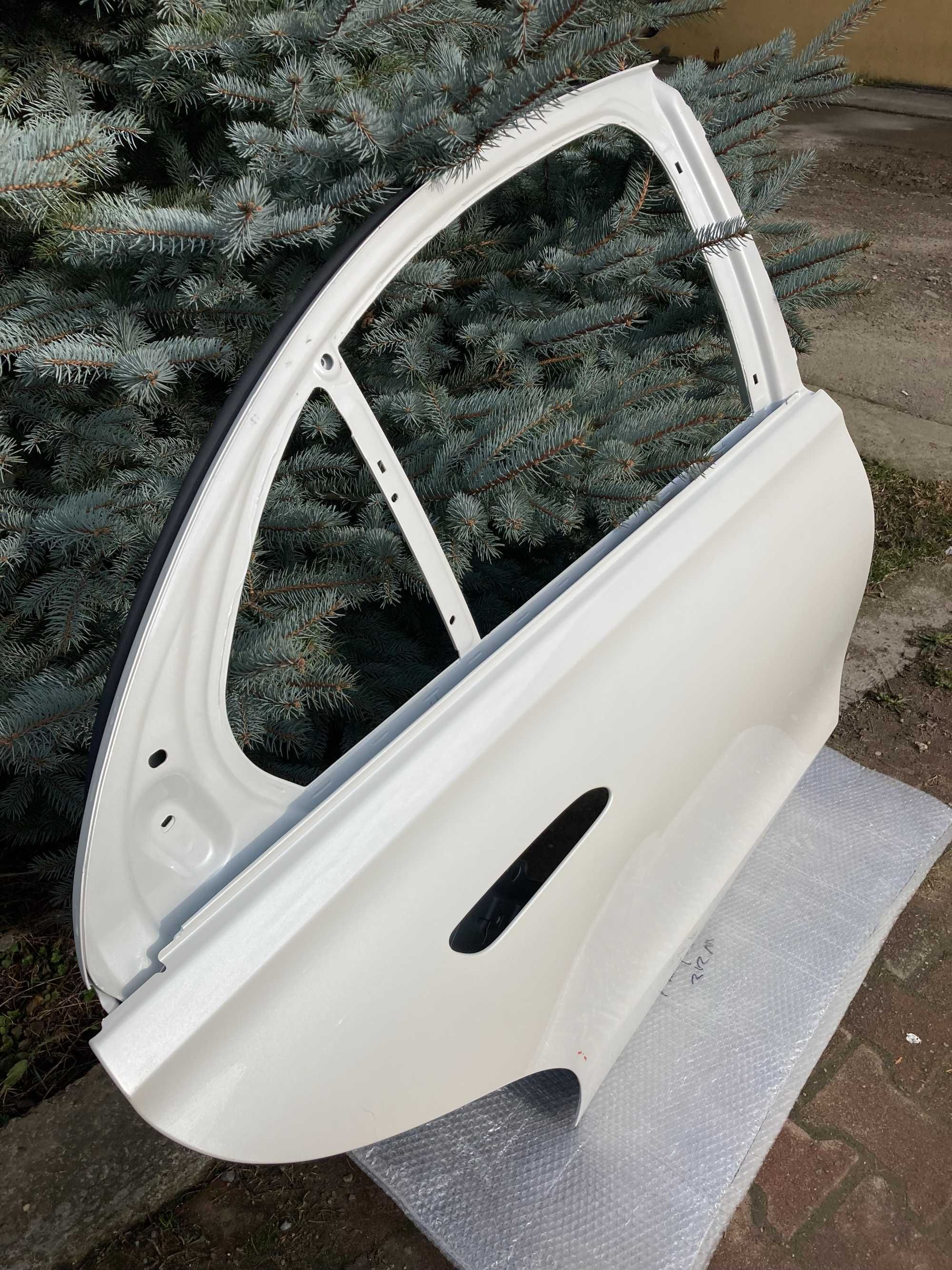 Дверь Двери зад правое заднее Mercedes-benz S W223-2021год.