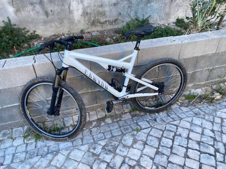 Canyon lux carbono