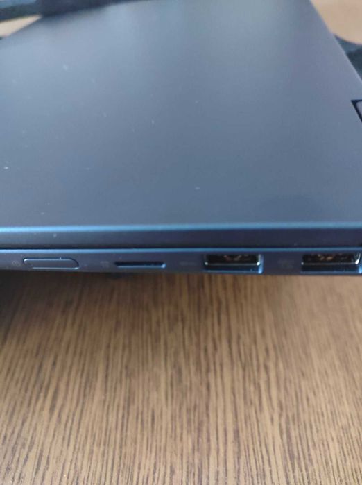 Ноутбук Lenovo IdeaPad 2-in-1 Ryzen 7 8845HS ‎1920x1200 16:10 ‎1 TB