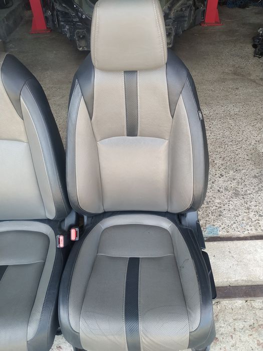 Салон сидіння Honda Civic Coupe X 2016-2021